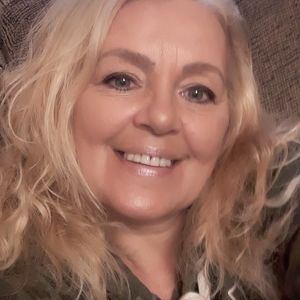 Meet your Posher, Shelly